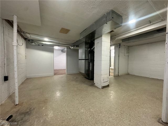 5040 E 88th Street, Garfield Heights, OH 44125