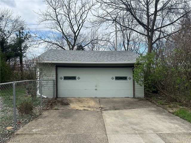 5040 E 88th Street, Garfield Heights, OH 44125