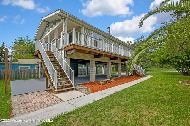 5610 Ramada Street, Weeki Wachee, FL 34607
