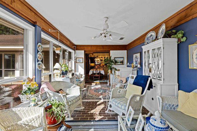 2206 E Pinecrest Drive, Atlanta, TX 75551