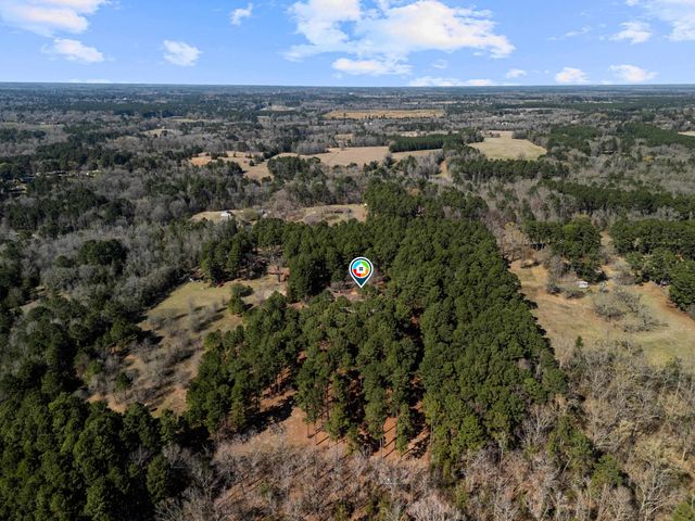 2206 E Pinecrest Drive, Atlanta, TX 75551