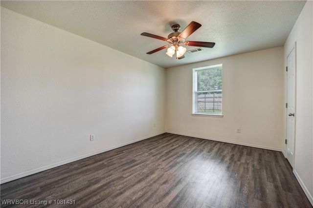 1324 Sandstone Drive, Van Buren, AR 72956