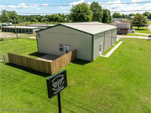 1324 Sandstone Drive, Van Buren, AR 72956