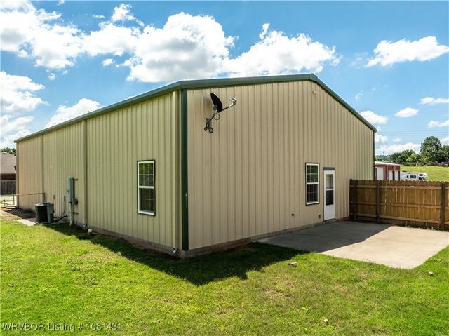 1324 Sandstone Drive, Van Buren, AR 72956