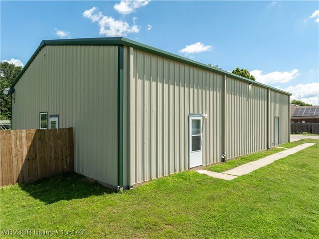 1324 Sandstone Drive, Van Buren, AR 72956