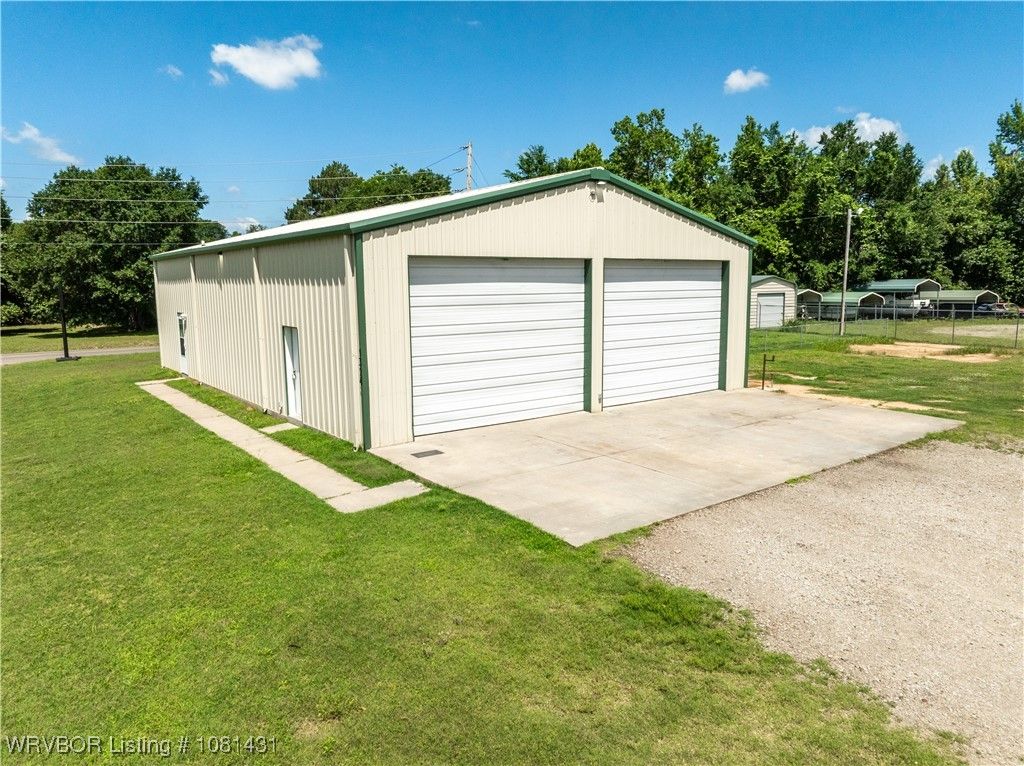 1324 Sandstone Drive, Van Buren, AR 72956