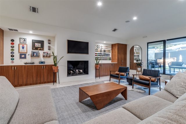 7154 Grand Oaks Road, Dallas, TX 75230