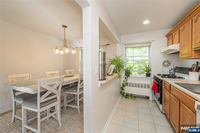15 Wedgewood Drive 85, Verona, NJ 07044