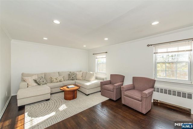 15 Wedgewood Drive 85, Verona, NJ 07044