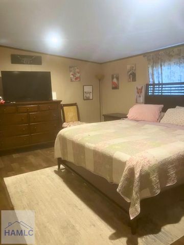 308 Cowboy Road, Jesup, GA 31545