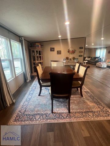 308 Cowboy Road, Jesup, GA 31545