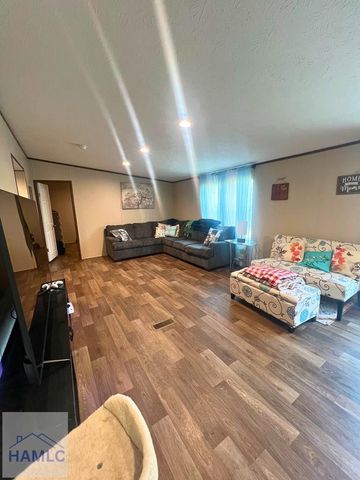 308 Cowboy Road, Jesup, GA 31545