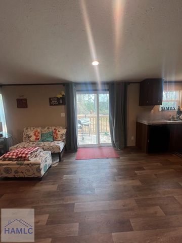 308 Cowboy Road, Jesup, GA 31545