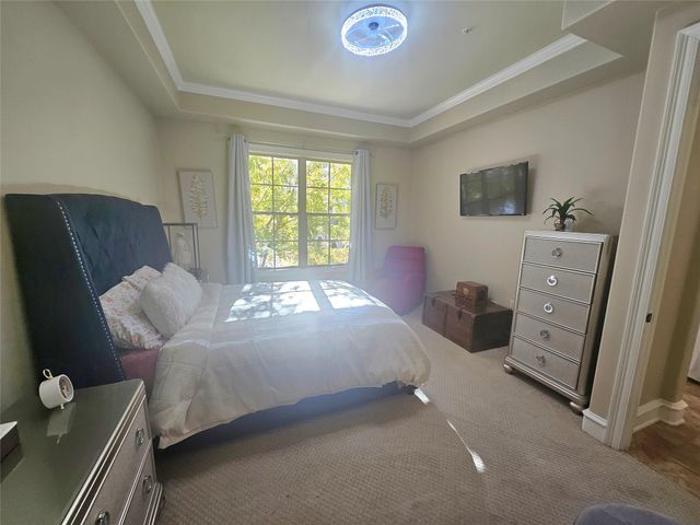 301 Watermere Drive 222, Southlake, TX 76092