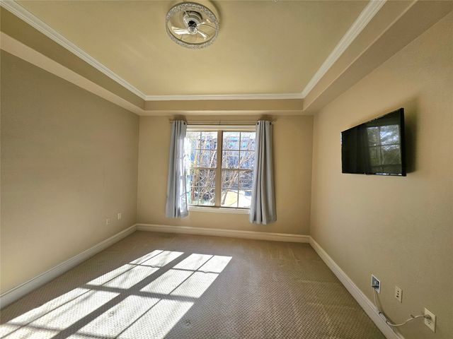 301 Watermere Drive 222, Southlake, TX 76092