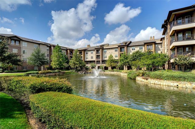 301 Watermere Drive 222, Southlake, TX 76092