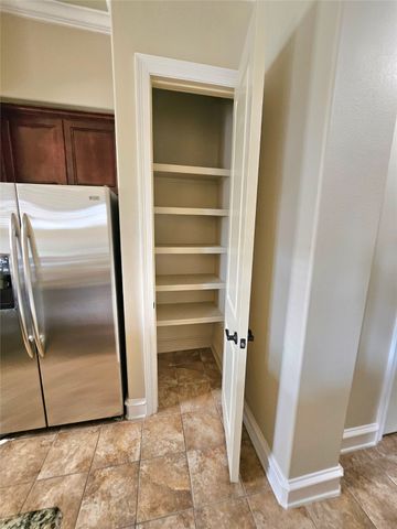 301 Watermere Drive 222, Southlake, TX 76092