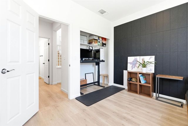 7463 Darque Way, Elk Grove, CA 95757