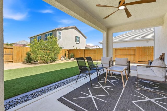 7463 Darque Way, Elk Grove, CA 95757