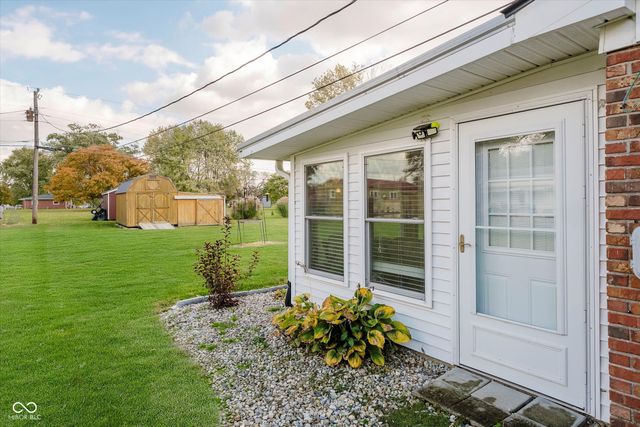 2140 S Fairview Drive, Shelbyville, IN 46176