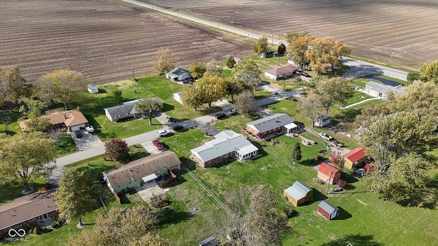 2140 S Fairview Drive, Shelbyville, IN 46176