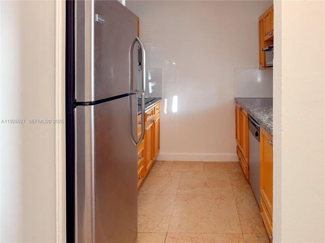 2448 SW 42nd Ave 2G, Fort Lauderdale, FL 33317
