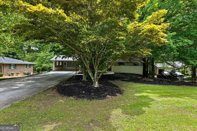 1694 Rhonda Lane, Stone Mountain, GA 30087