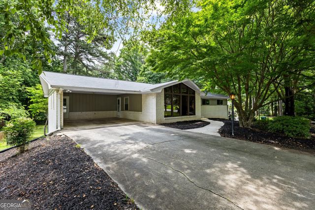 1694 Rhonda Lane, Stone Mountain, GA 30087