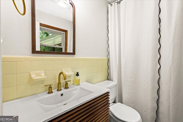 1694 Rhonda Lane, Stone Mountain, GA 30087