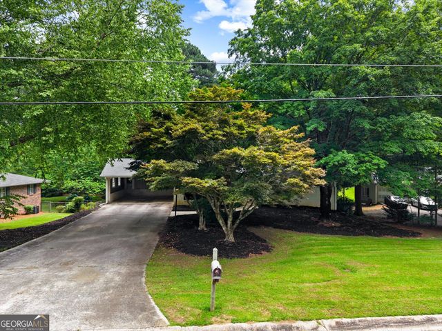 1694 Rhonda Lane, Stone Mountain, GA 30087