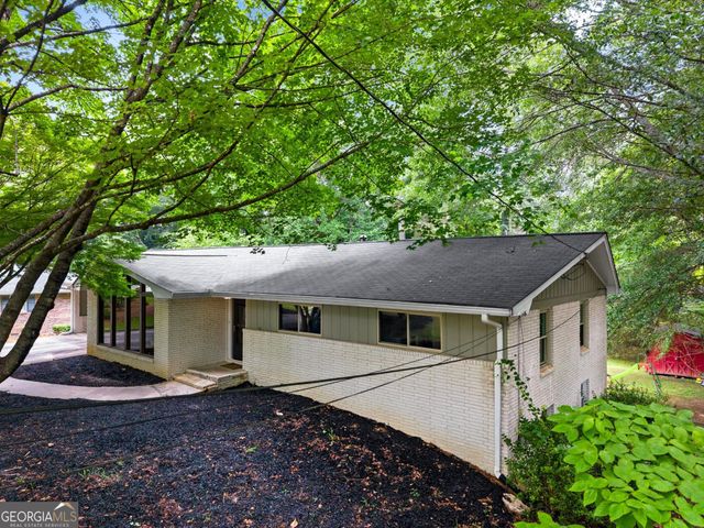 1694 Rhonda Lane, Stone Mountain, GA 30087