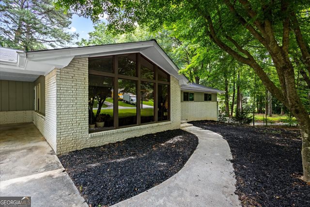 1694 Rhonda Lane, Stone Mountain, GA 30087