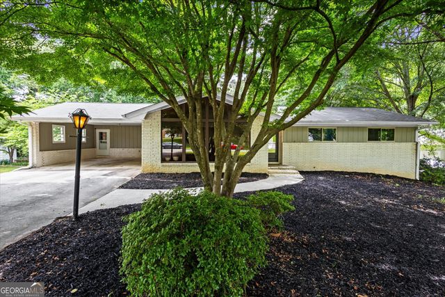 1694 Rhonda Lane, Stone Mountain, GA 30087