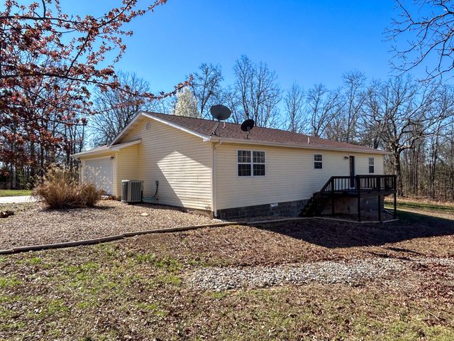 10443 County Road 6690, West Plains, MO 65775