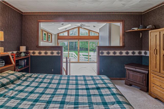 7 Homestead Road West, New Hartford, NY 13323