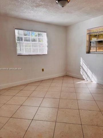 2530 NE 182nd St 2530, North Miami Beach, FL 33160