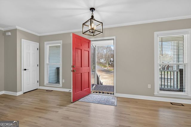 718 Robert Way, Powder Springs, GA 30127