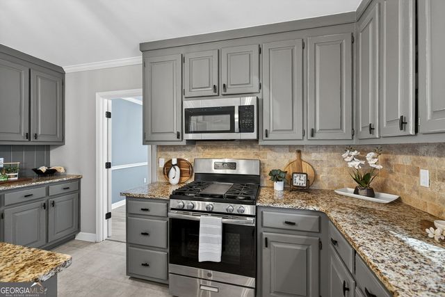 718 Robert Way, Powder Springs, GA 30127