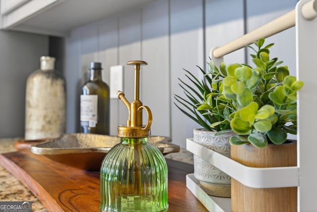 718 Robert Way, Powder Springs, GA 30127