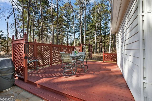 718 Robert Way, Powder Springs, GA 30127