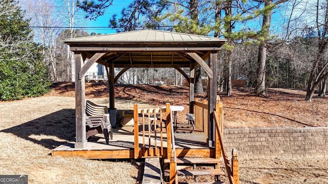 718 Robert Way, Powder Springs, GA 30127