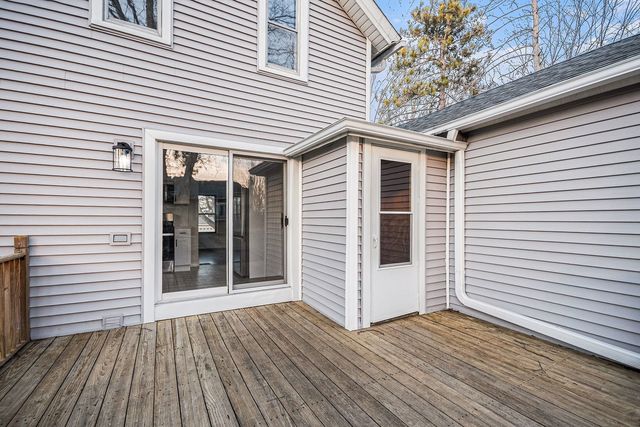 790 Hillview Avenue, West Chicago, IL 60185