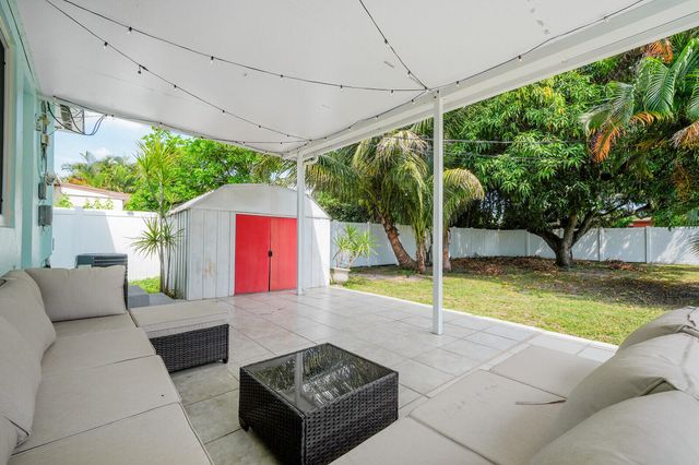 2517 Rodman Street, Hollywood, FL 33020