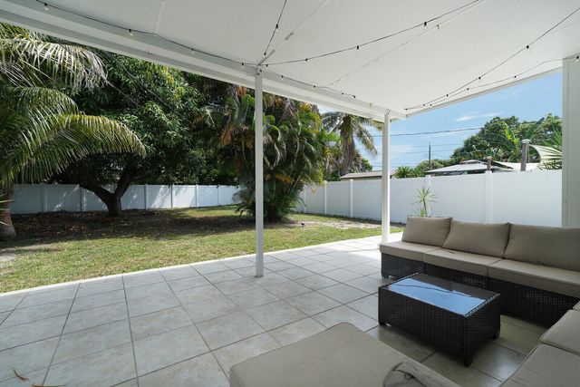2517 Rodman Street, Hollywood, FL 33020