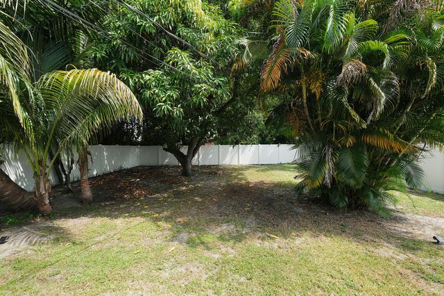2517 Rodman Street, Hollywood, FL 33020