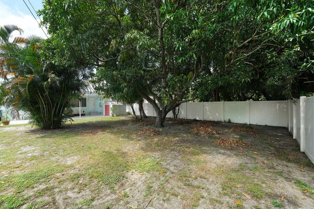 2517 Rodman Street, Hollywood, FL 33020