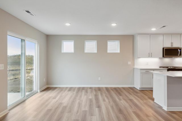 21944 Rouillard Boulevard, Rogers, MN 55374