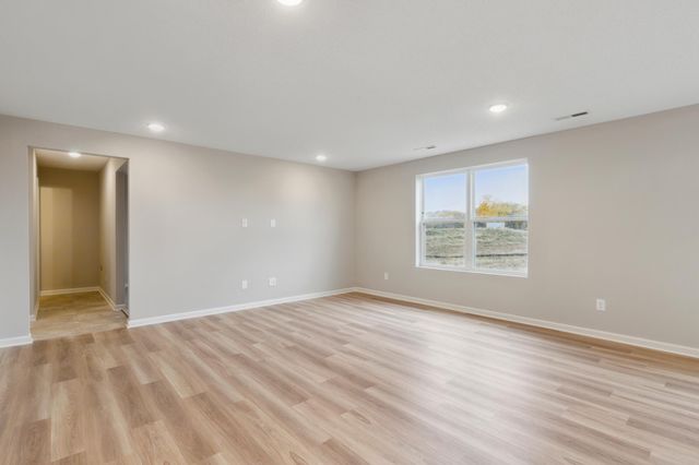 21944 Rouillard Boulevard, Rogers, MN 55374