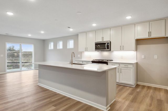 21944 Rouillard Boulevard, Rogers, MN 55374