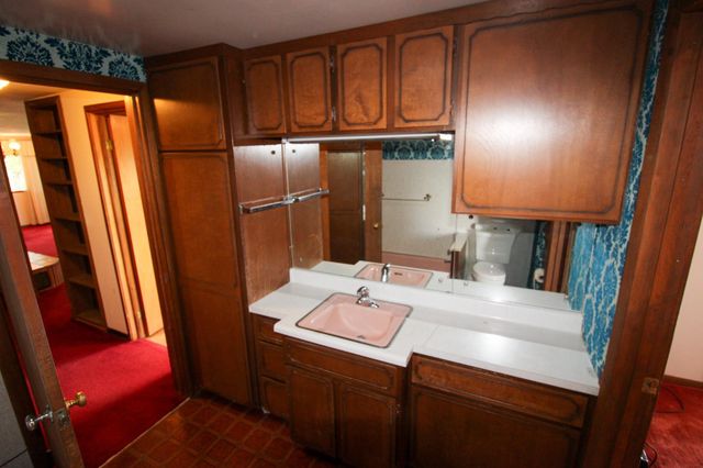 4881 A Carr Rd, Clayton, WA 99110